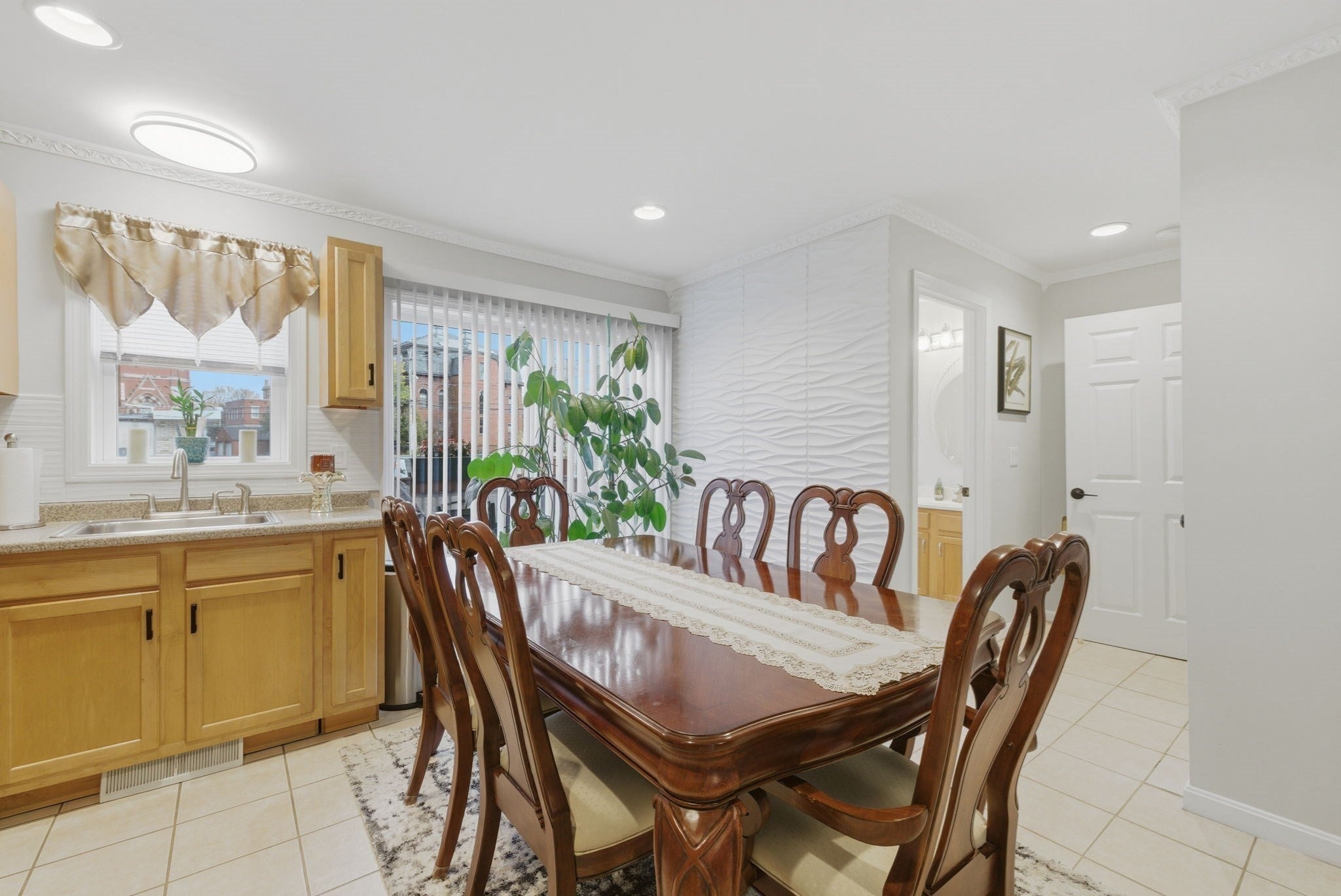 124 Locust St #124, Haverhill, MA, 124 Locust St #124, Haverhill, MA Photo #5