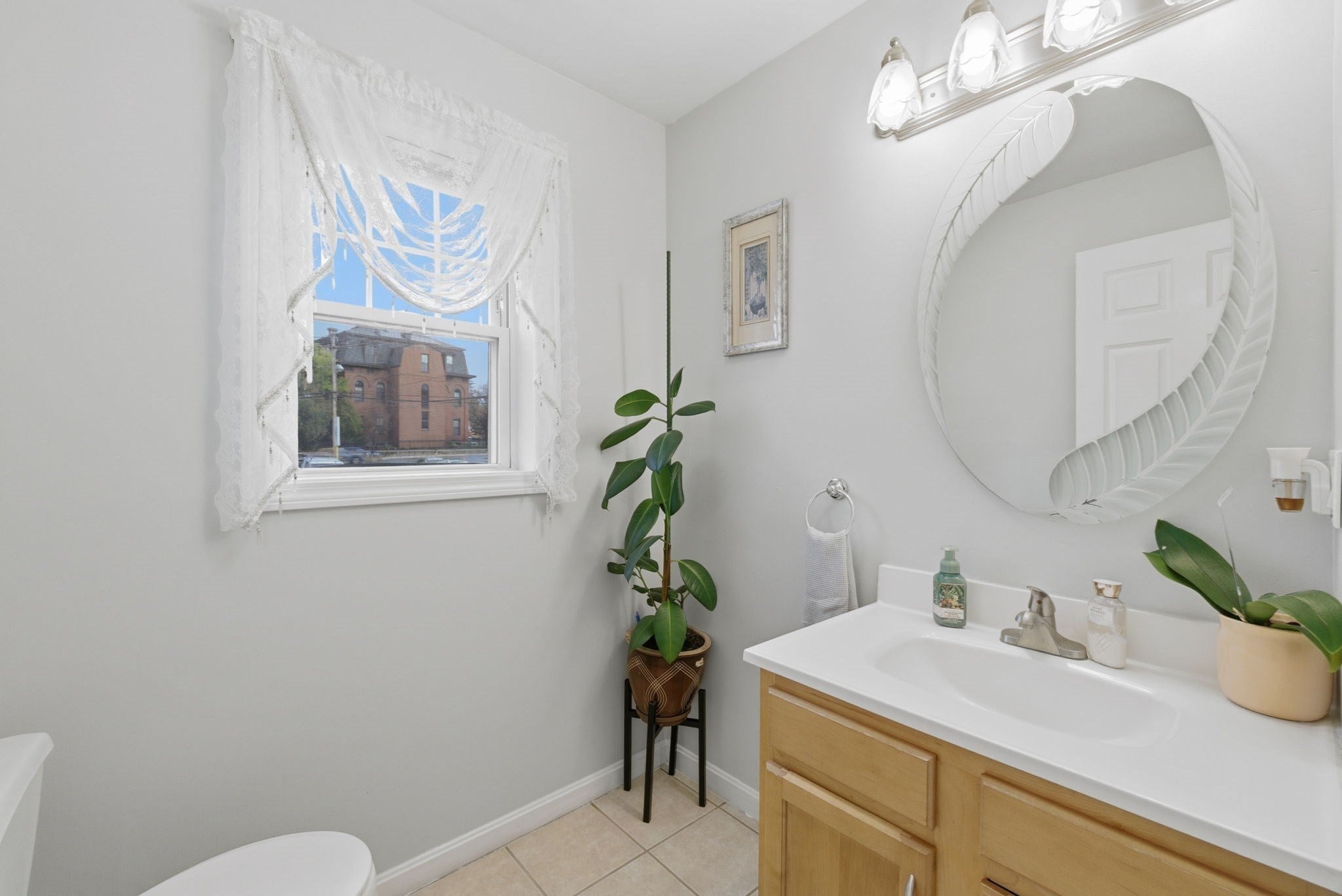 124 Locust St #124, Haverhill, MA, 124 Locust St #124, Haverhill, MA Photo #7
