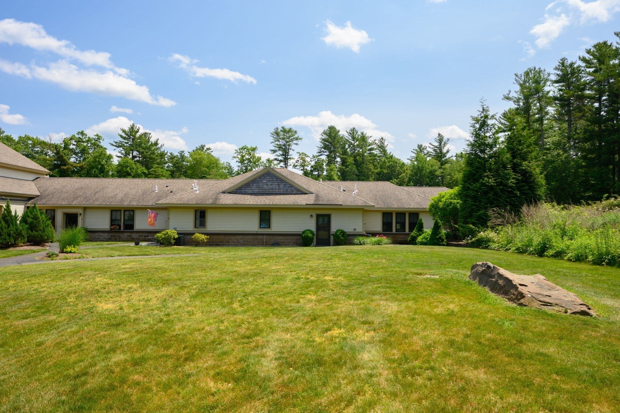 599 Washington St #1, Pembroke, MA Photo #3