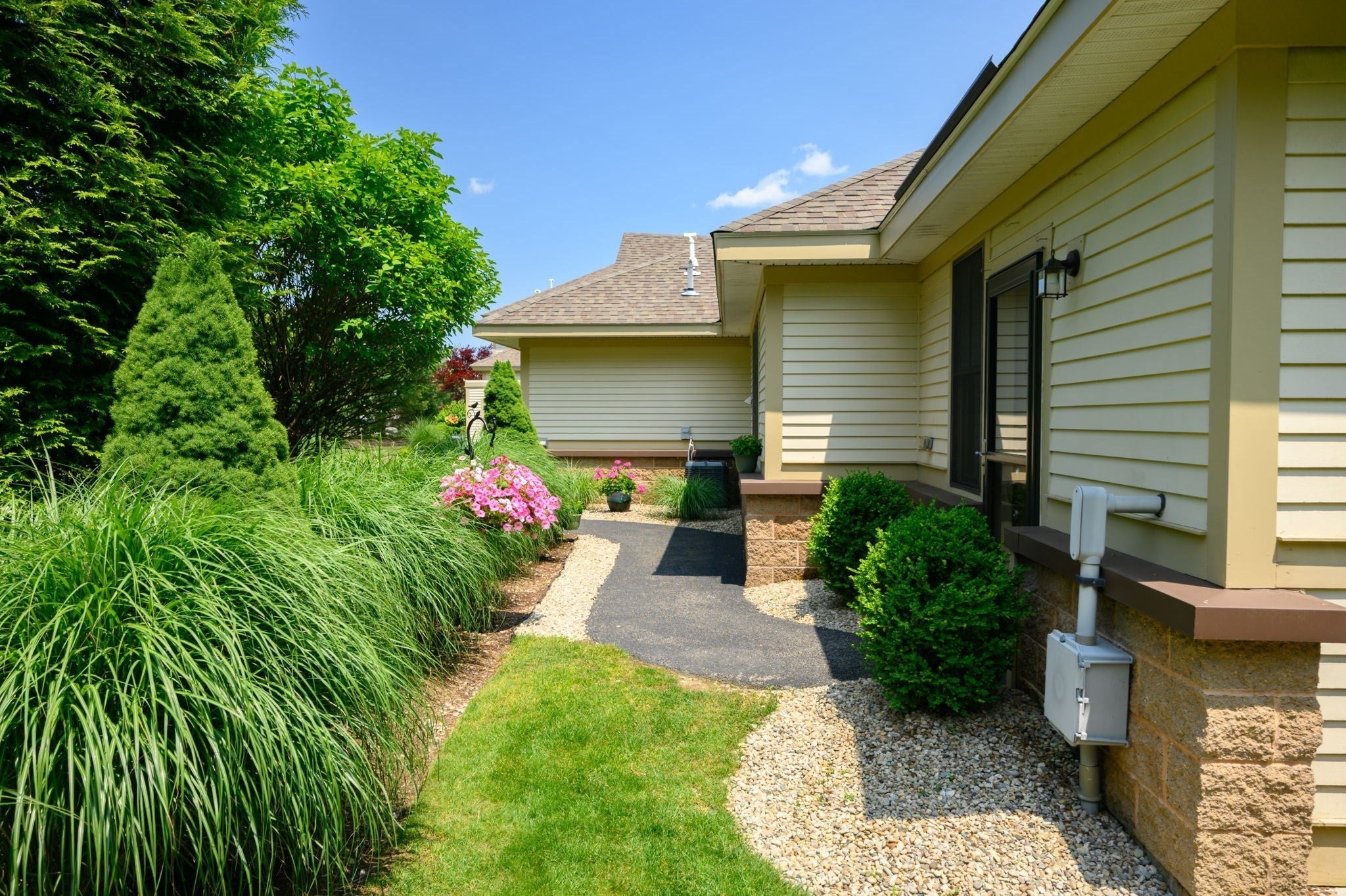 599 Washington St #1, Pembroke, MA Photo #5