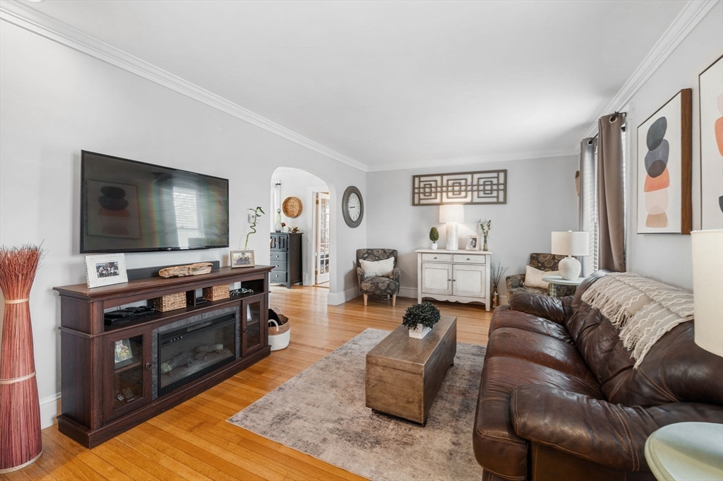 13 Leslie O Johnson Road