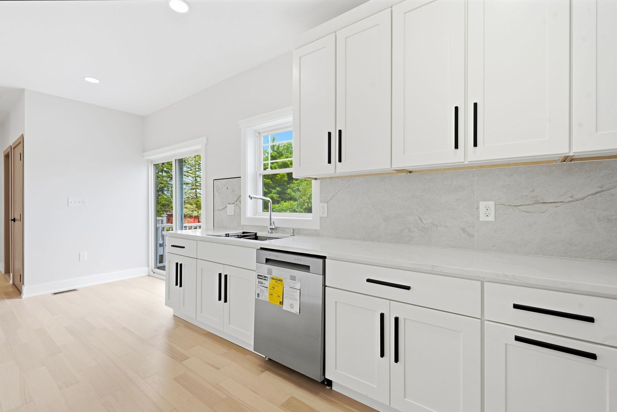 3 Doris Dr #3, Chelmsford, MA Photo #18