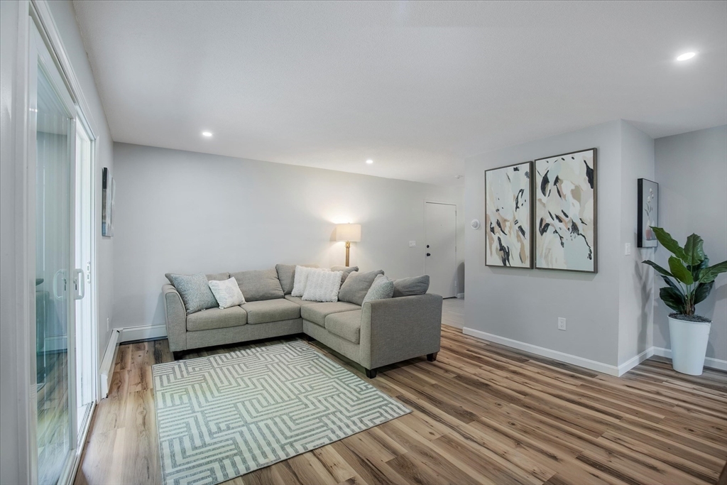 2 Chapel Hill Dr 7