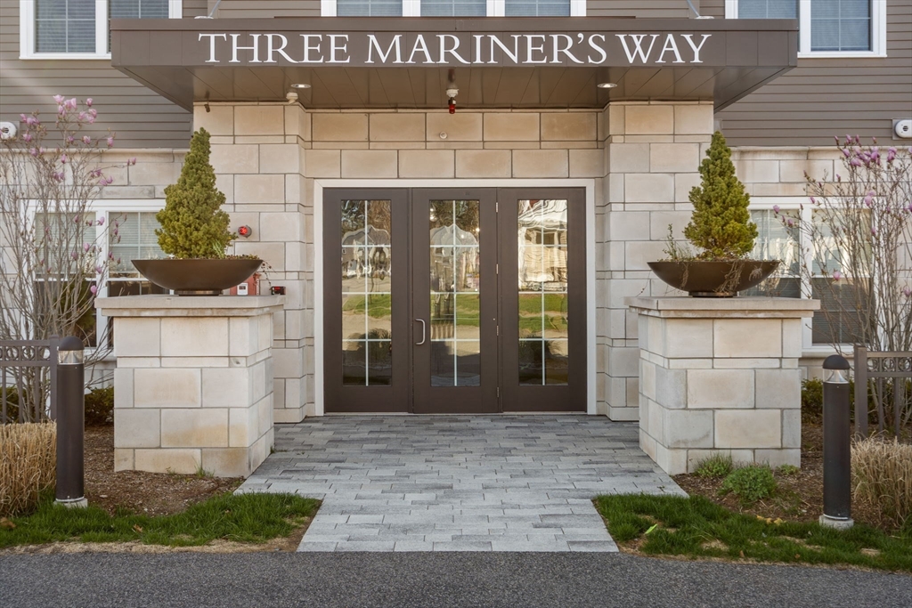 3 Mariners Way 311