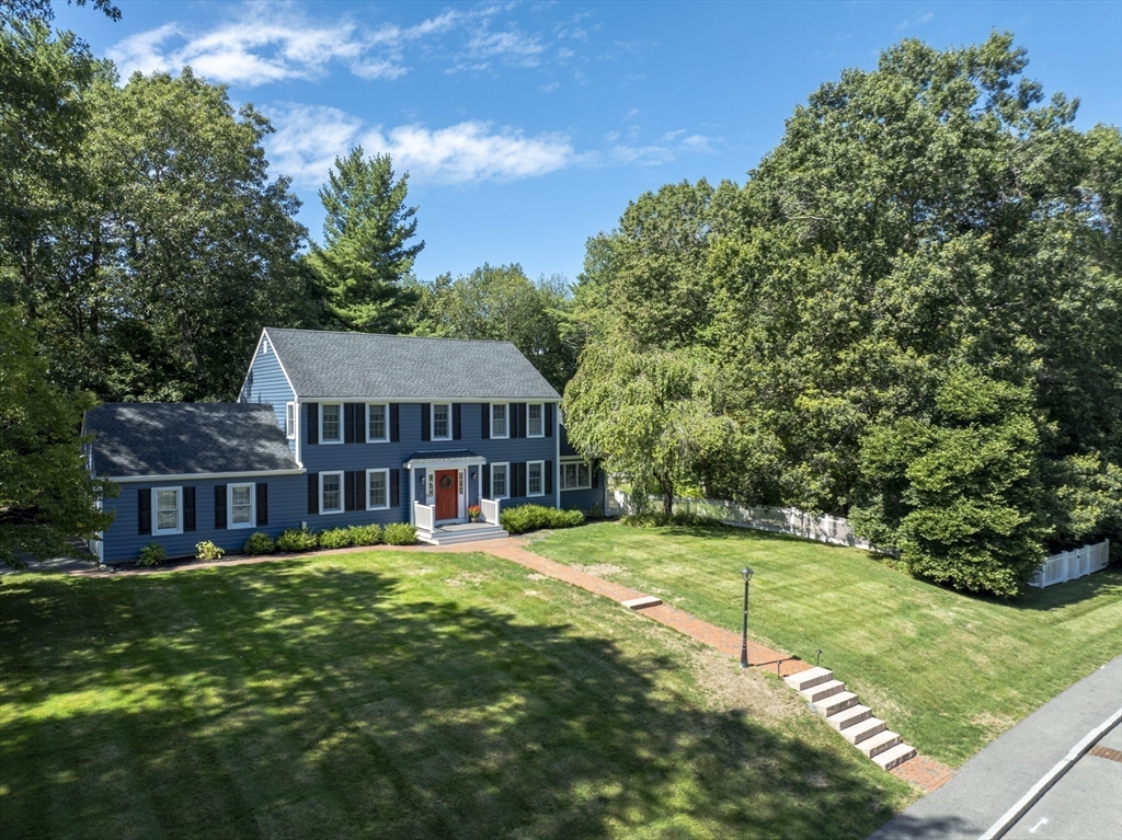 8 Merritt Rd