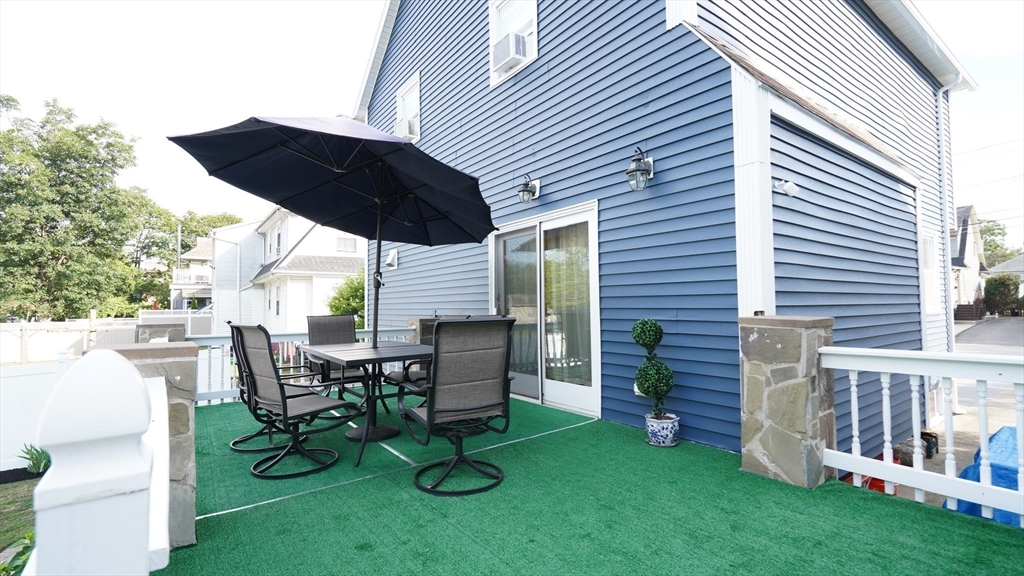 102 Williams Ave