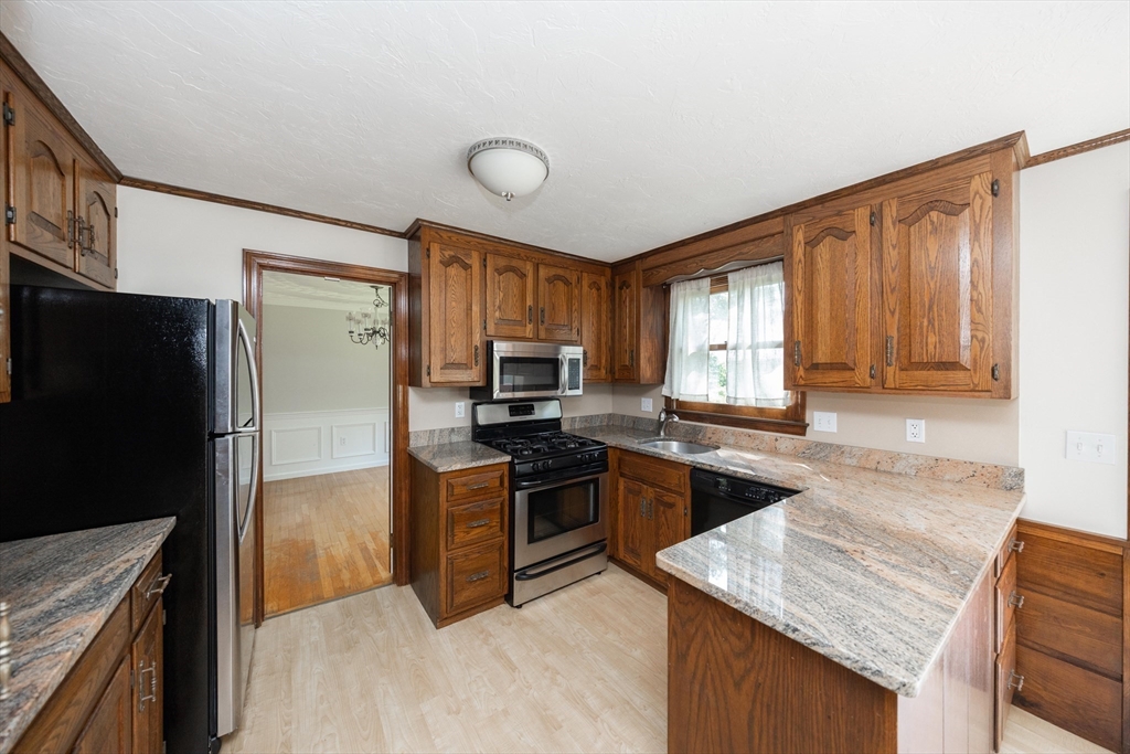 13 Macneil Drive 1