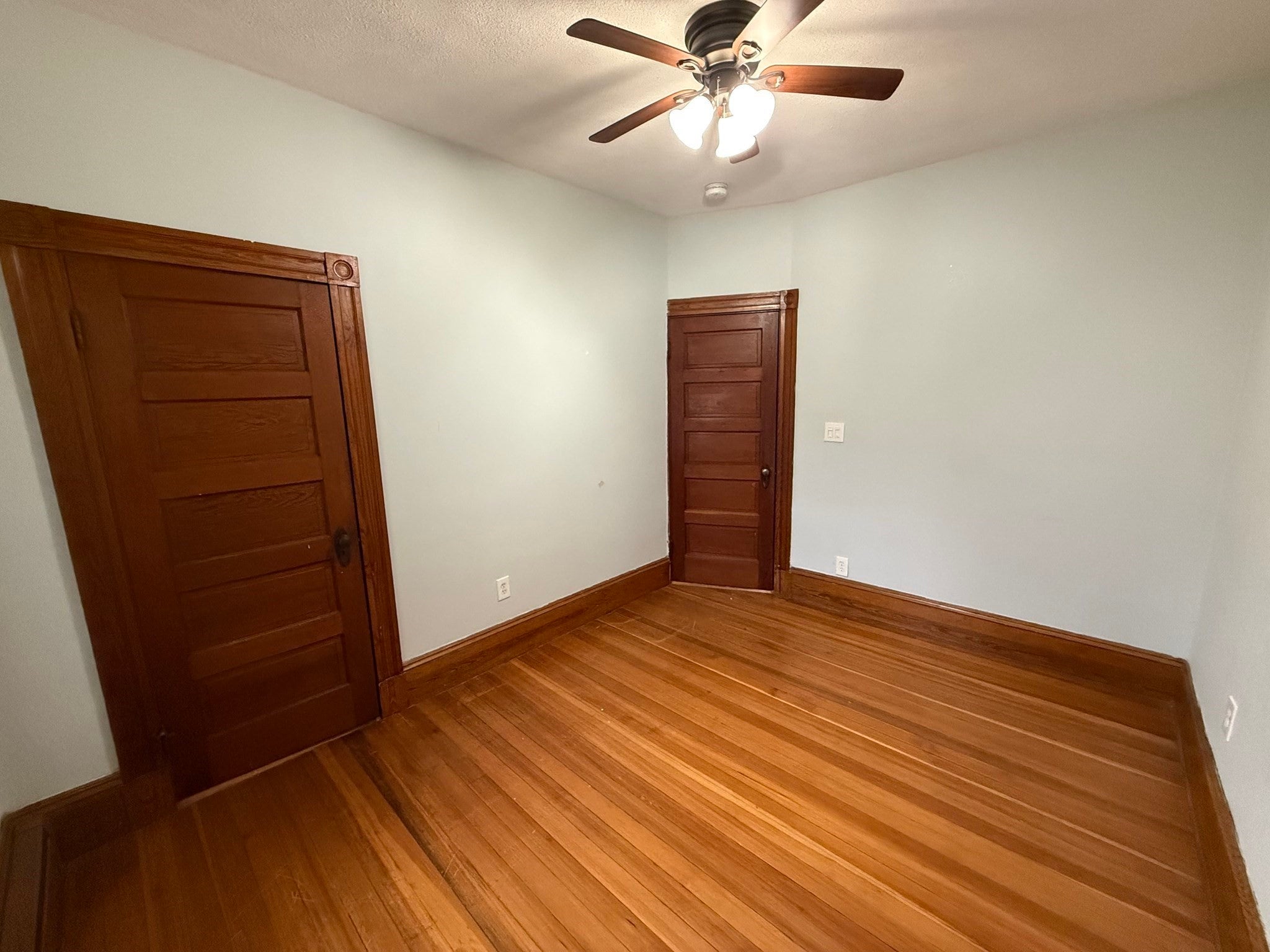 29 1/2 Taylor St #2, Saugus, MA Photo #9