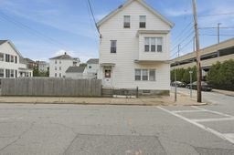Photo of 341 Osborn St, Fall River, MA