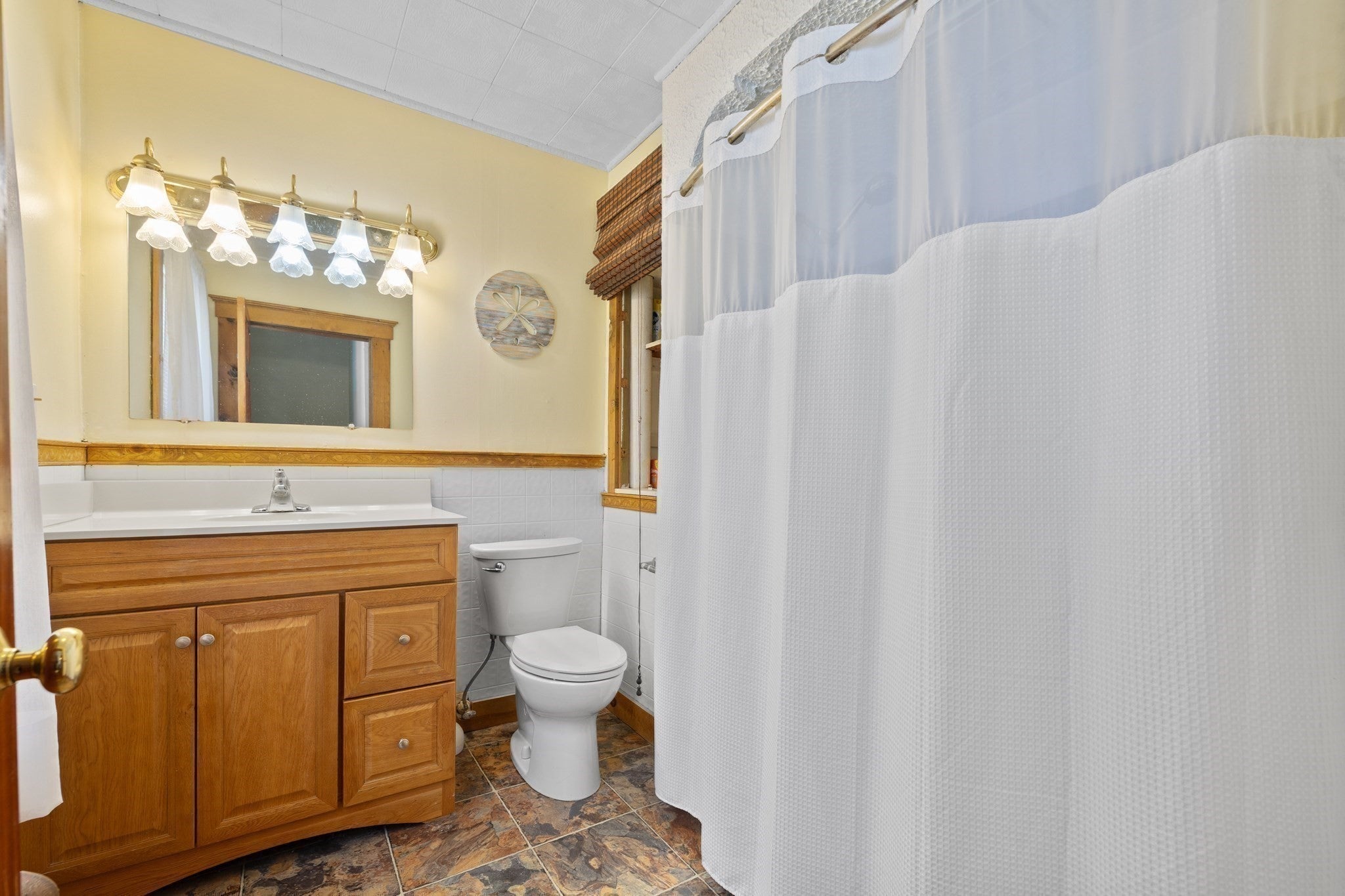 272 Shaw St, Lowell, MA, 272 Shaw St, Lowell, MA Photo #10