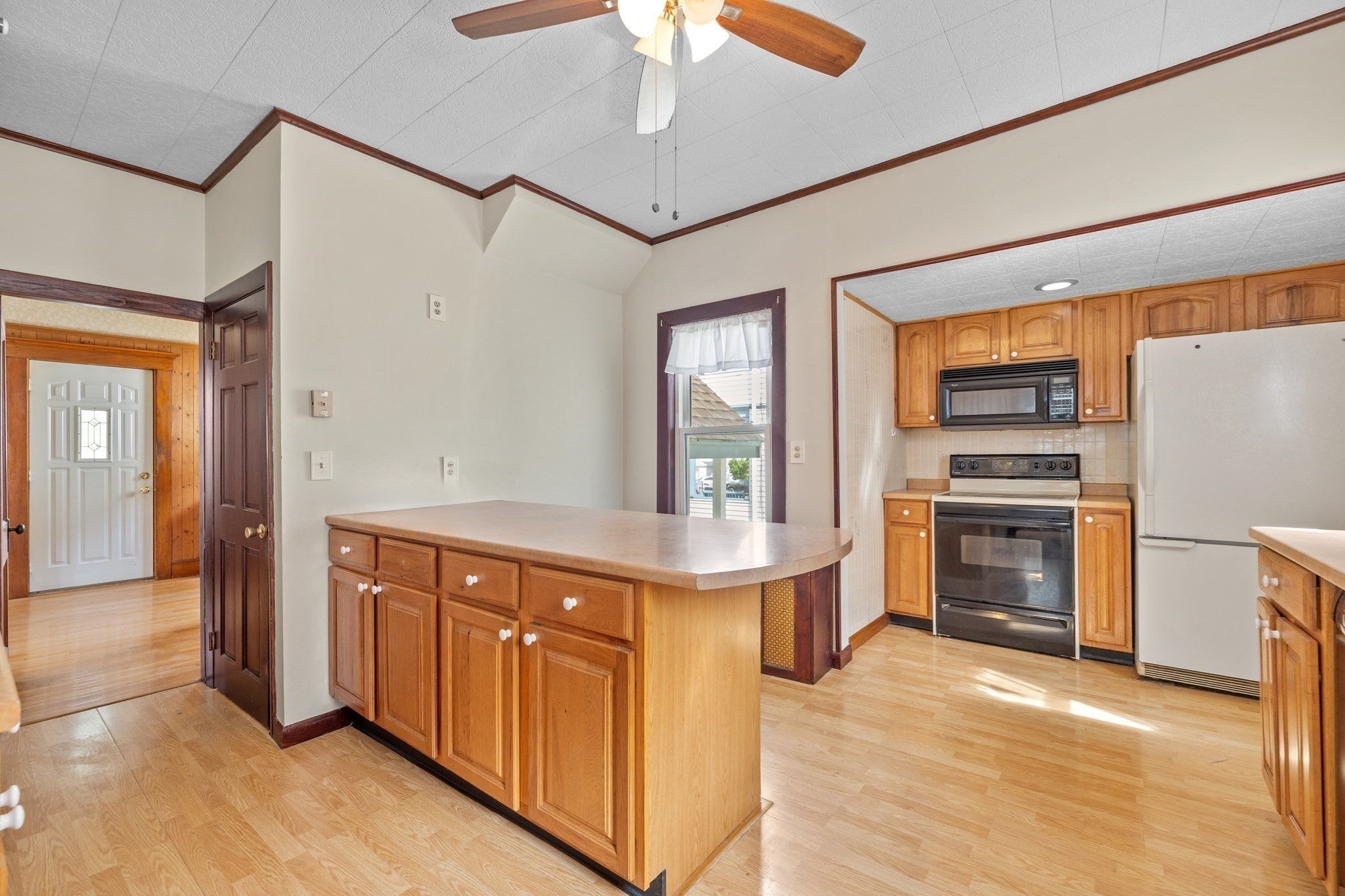 272 Shaw St, Lowell, MA, 272 Shaw St, Lowell, MA Photo #5