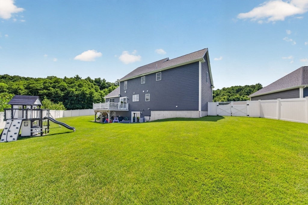 21 Bunker Ln, Lakeville, MA, 21 Bunker Ln, Lakeville, MA Photo #22