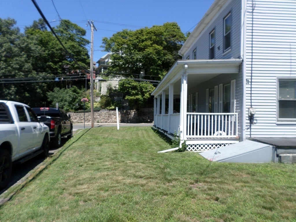 406 Lincoln Ave