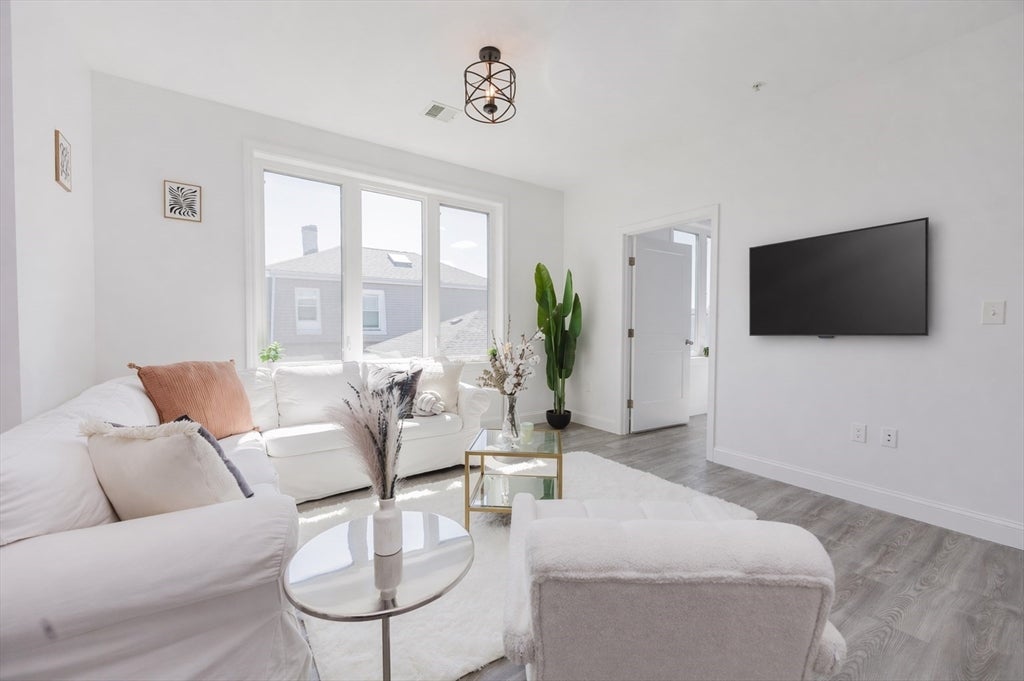 92-94 George St 202