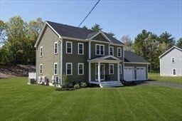 Photo of 90 Howland Rd, Lakeville, MA