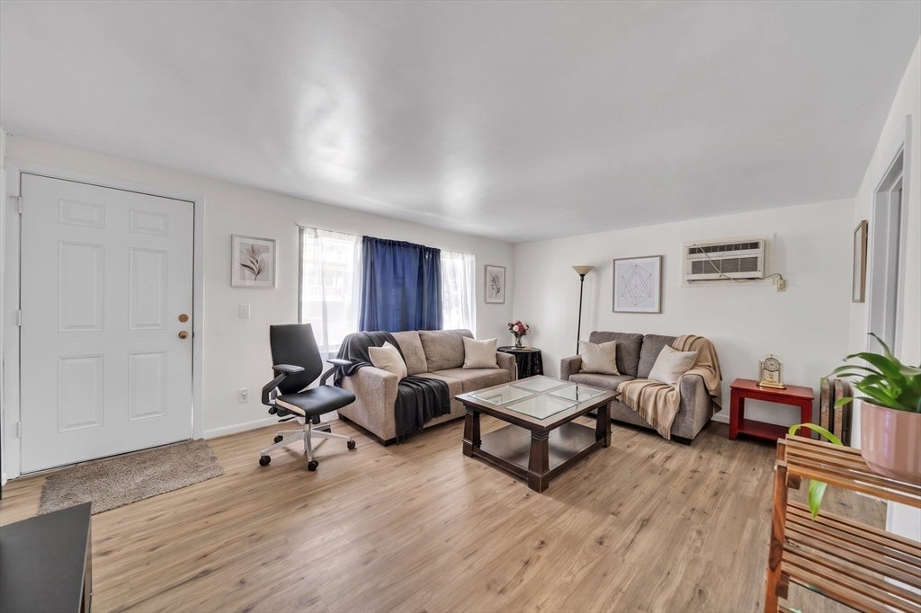 44 Alsada Dr, Worcester, MA, 44 Alsada Dr, Worcester, MA Photo #5