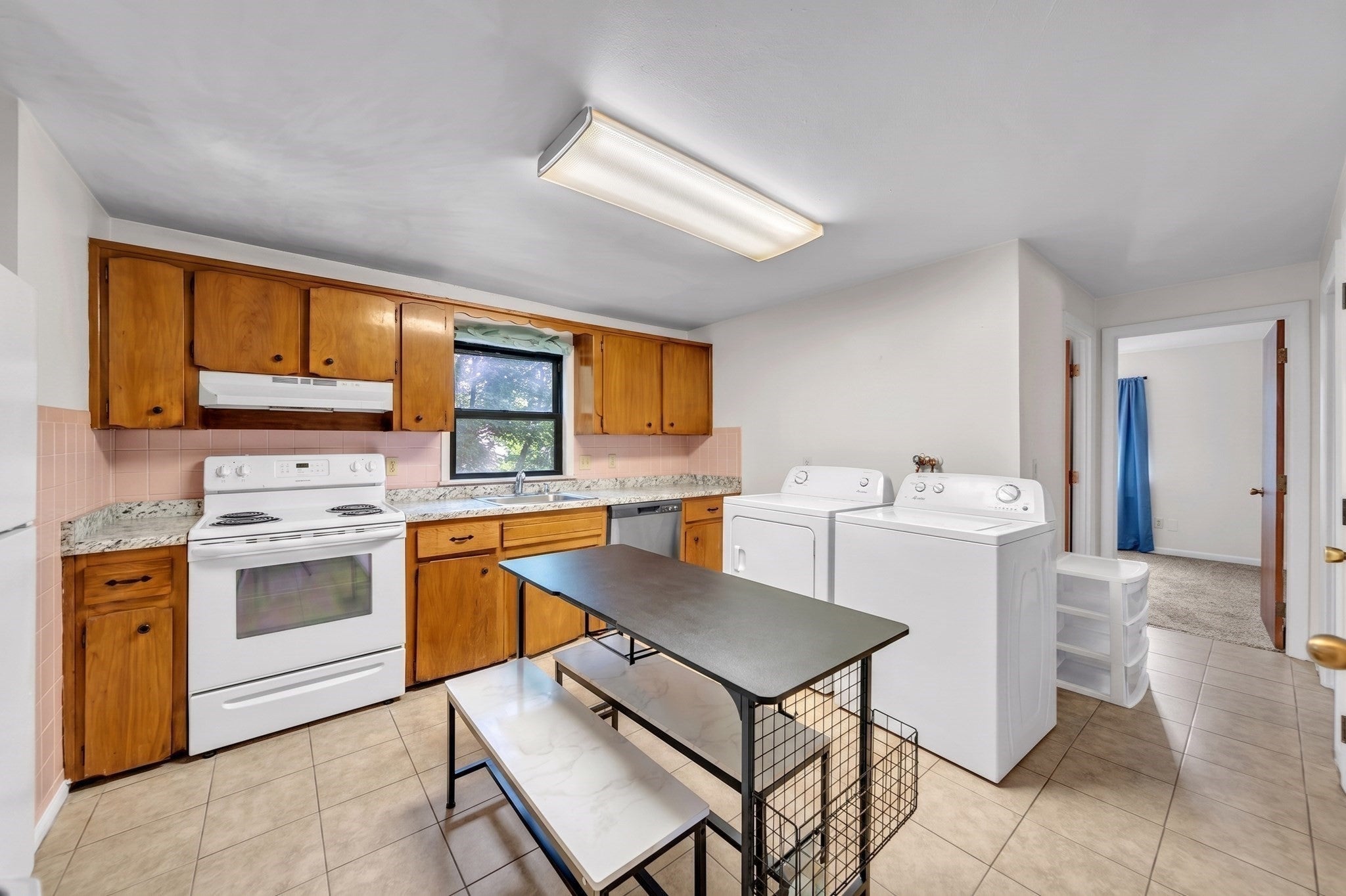 44 Alsada Dr, Worcester, MA Photo #3