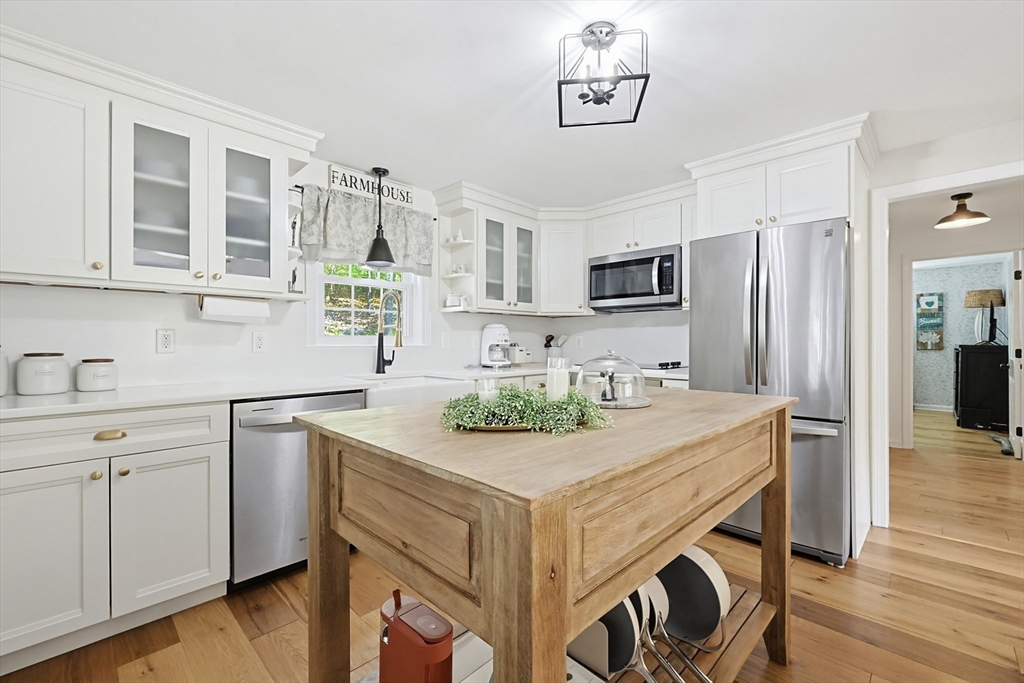 135 Locust St, Holliston, MA, 135 Locust St, Holliston, MA Photo #12