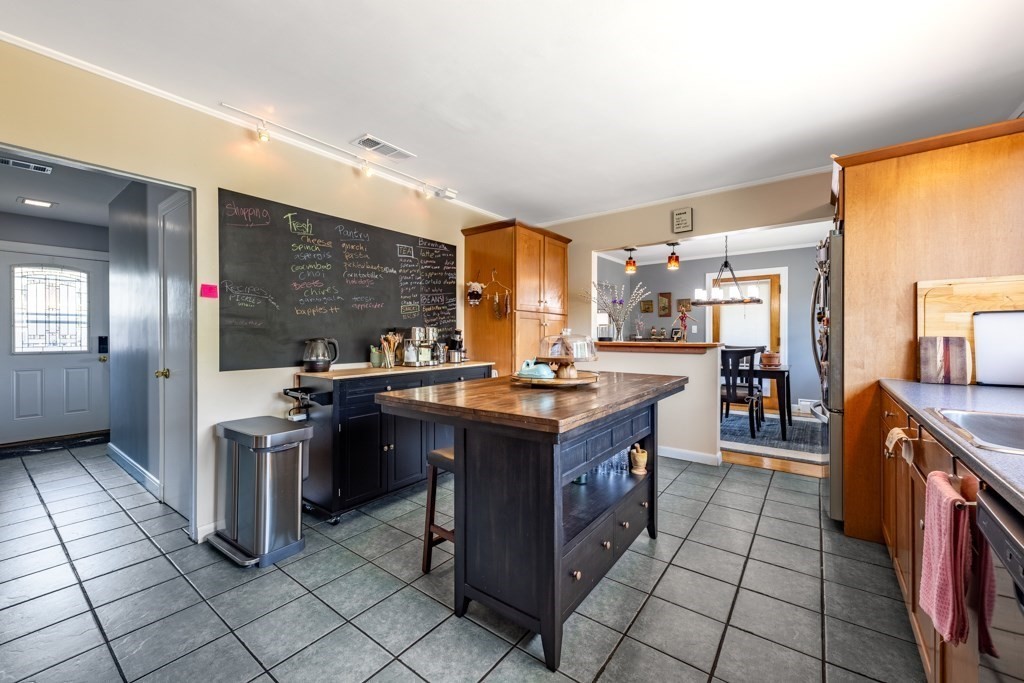 20 Westvale Rd