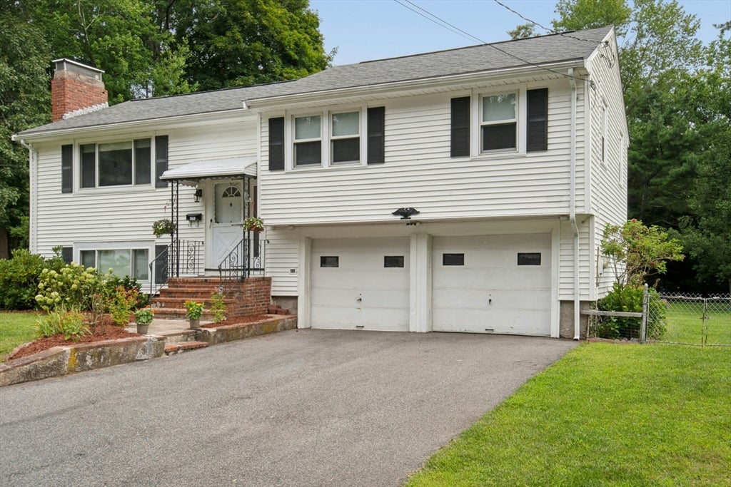 Photo of 129 Chickering Road, Dedham, MA