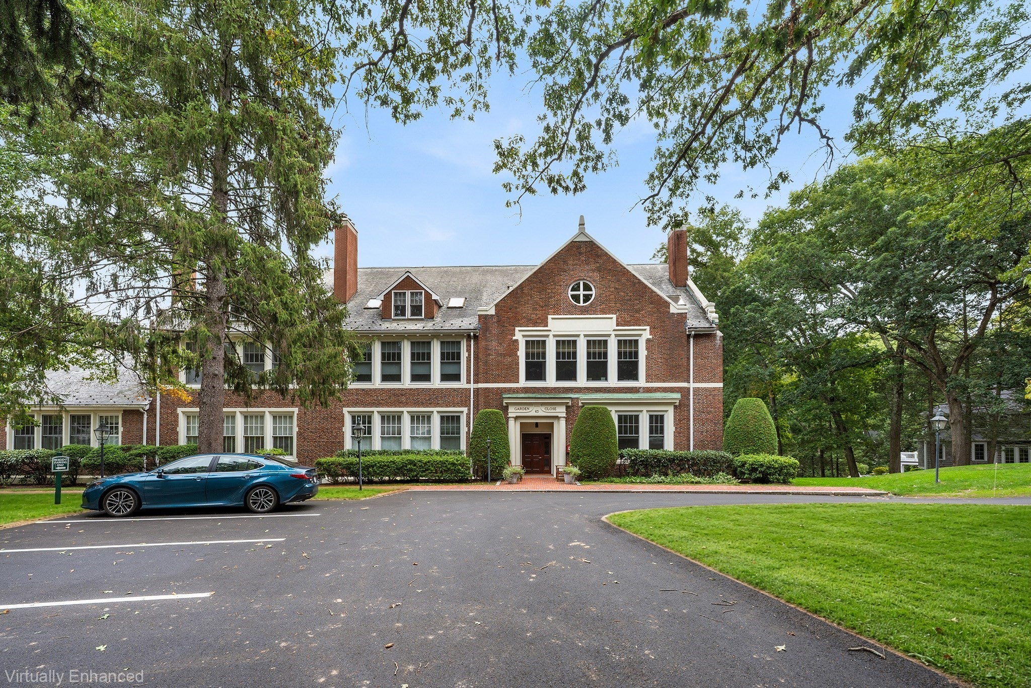 63 Garden Rd C-5