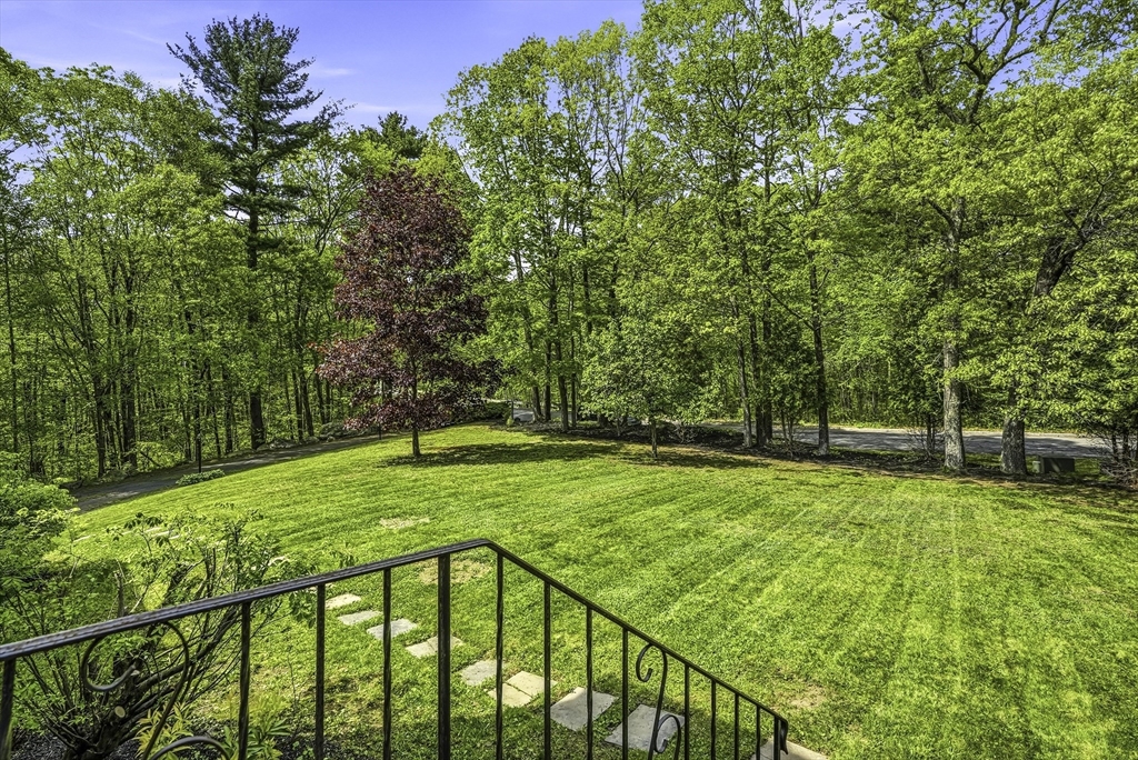 28 Wood Dr