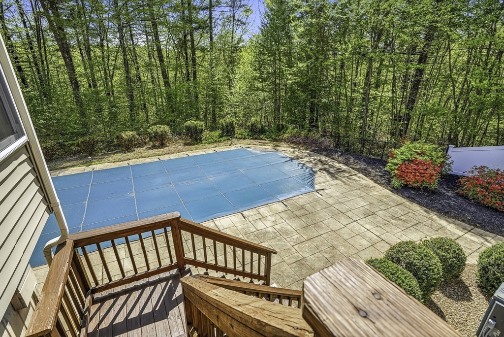 28 Wood Dr, Mendon, MA Photo #38