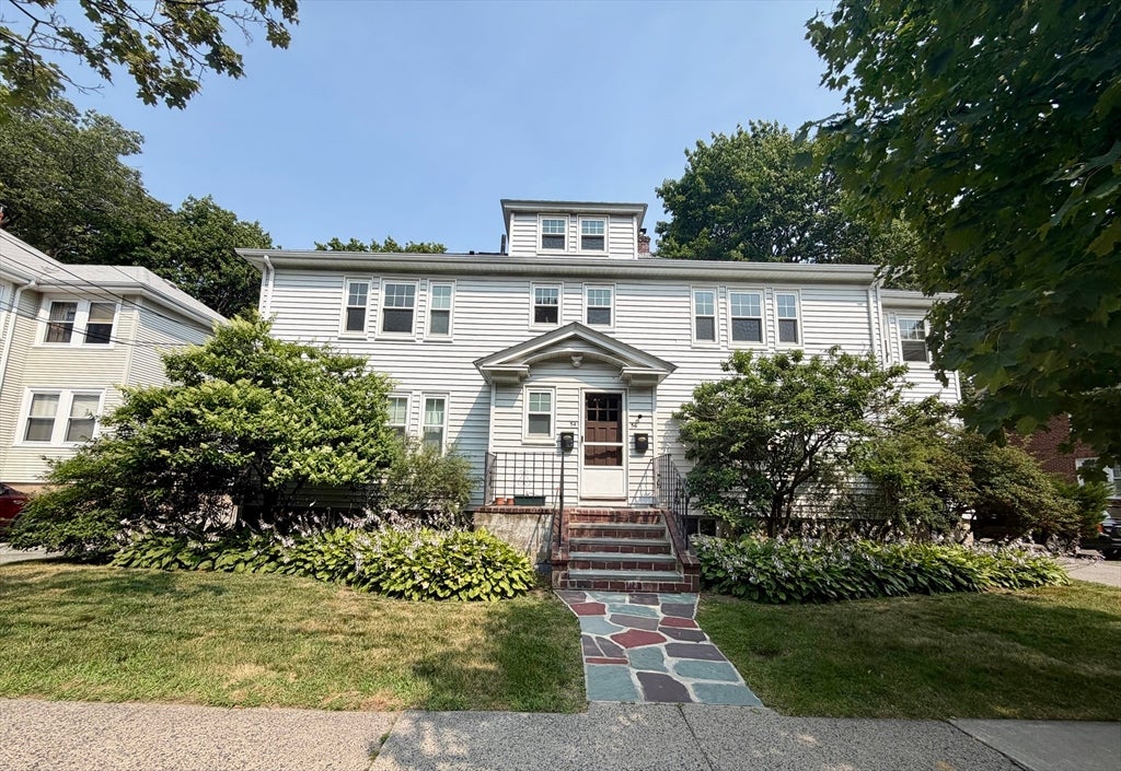Click for 54 Noble Street #54, Newton, MA slideshow
