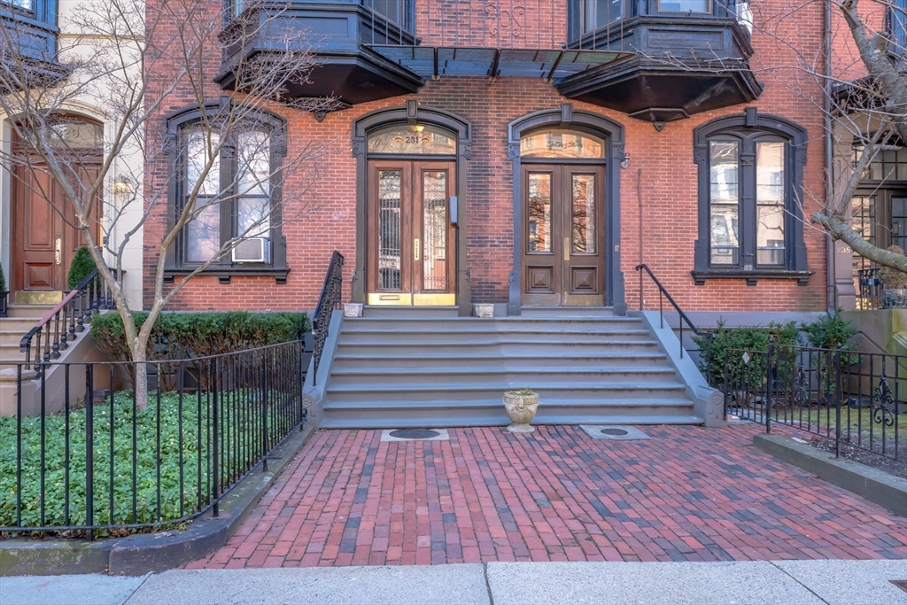 231 Beacon Street