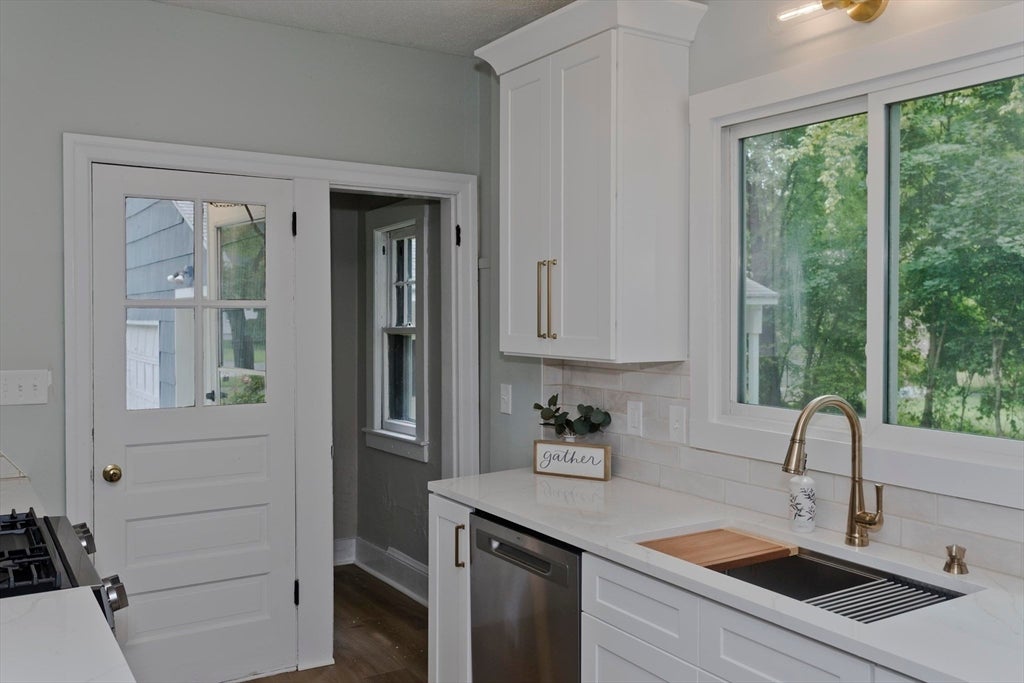 45 Bellevue Ave, Longmeadow, MA, 45 Bellevue Ave, Longmeadow, MA Photo #14