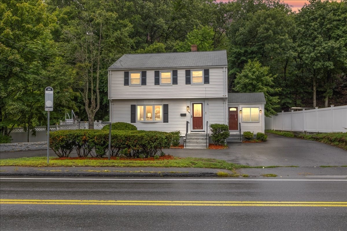 254 Cambridge Rd, Woburn MA 01801