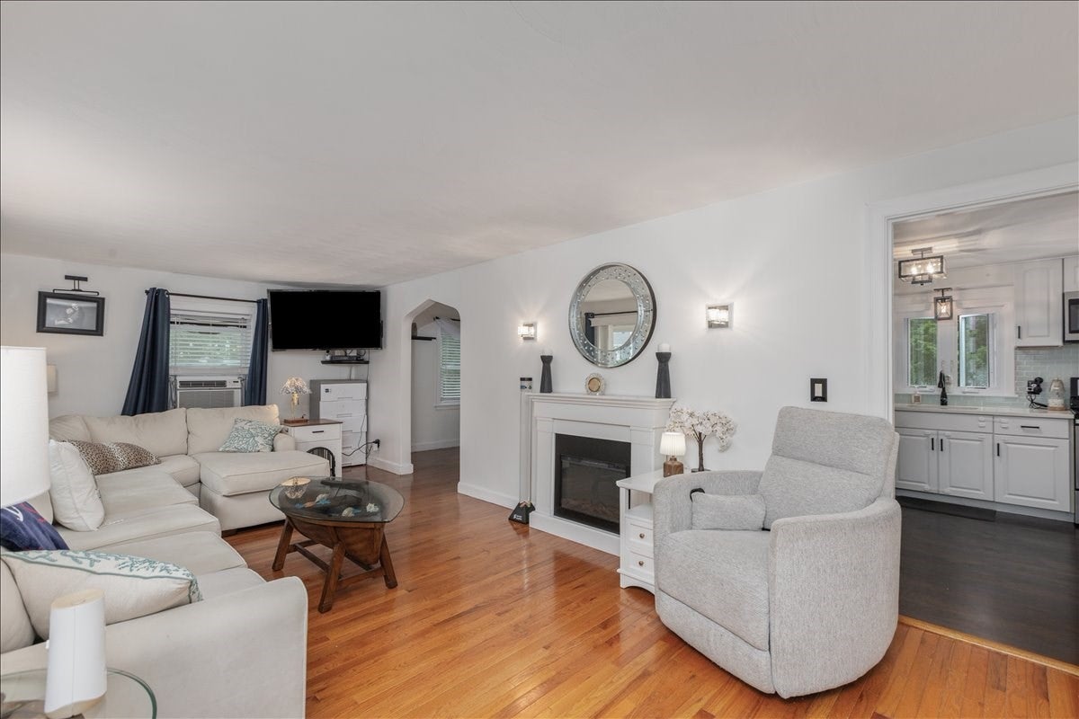 254 Cambridge Rd, Woburn, MA, 254 Cambridge Rd, Woburn, MA Photo #5