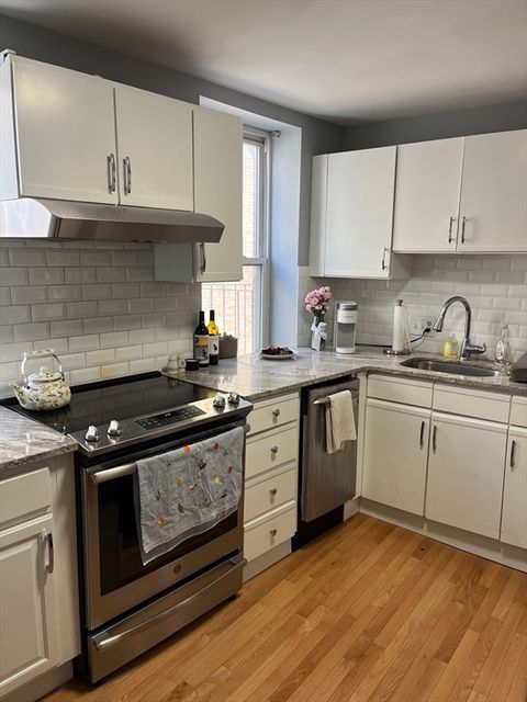 Photo of 138 Prince St #6, Boston, MA 02113 (MLS # 73493336)