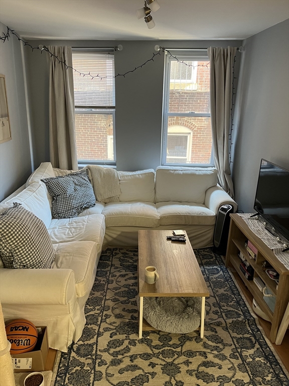 138 Prince St 6