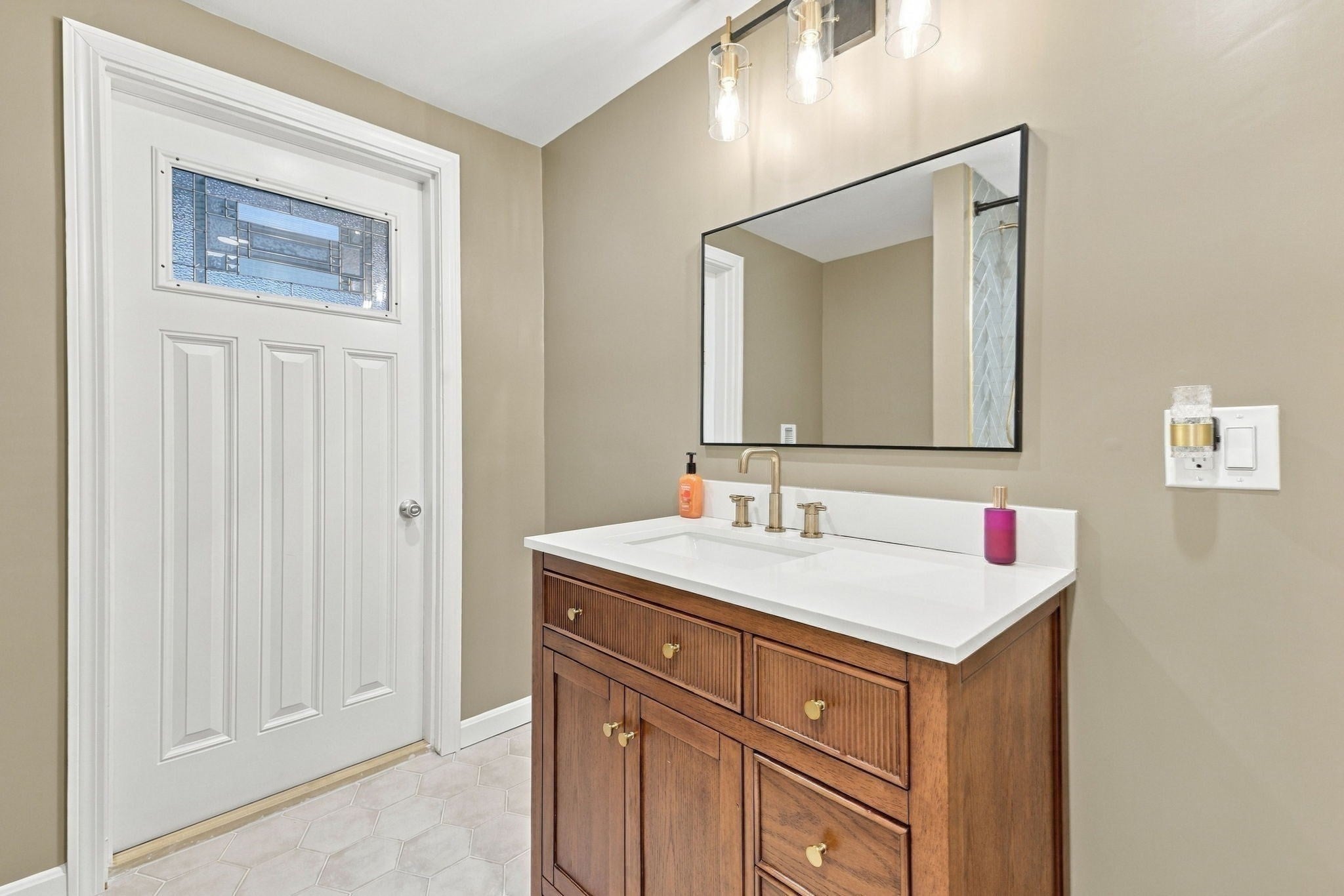59 Colonial Ave, Lynn, MA, 59 Colonial Ave, Lynn, MA Photo #22