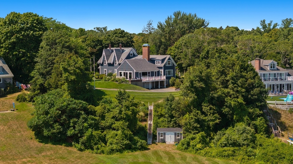 Barnstable, Massachusetts 02635, United States, 5 Bedrooms Bedrooms, ,3 BathroomsBathrooms,Residential,Active,201554