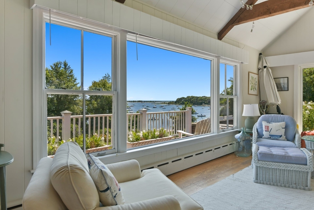 Barnstable, Massachusetts 02635, United States, 5 Bedrooms Bedrooms, ,3 BathroomsBathrooms,Residential,Active,201554