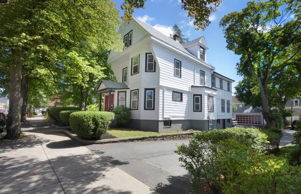615 SALEM ST, MALDEN, MA 02148 - Image 7bf764139d82945e2c4e0b2f0a6b77f3/1565764379