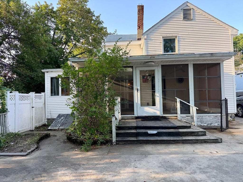 18 Flint Ave