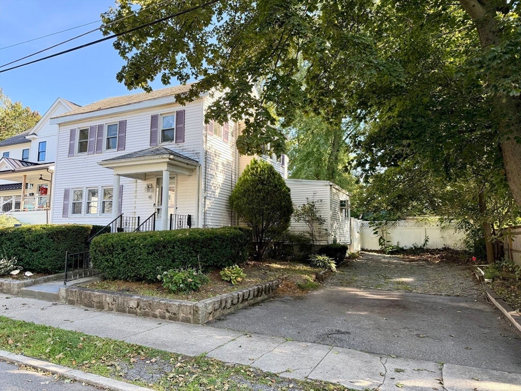 18 Flint Ave