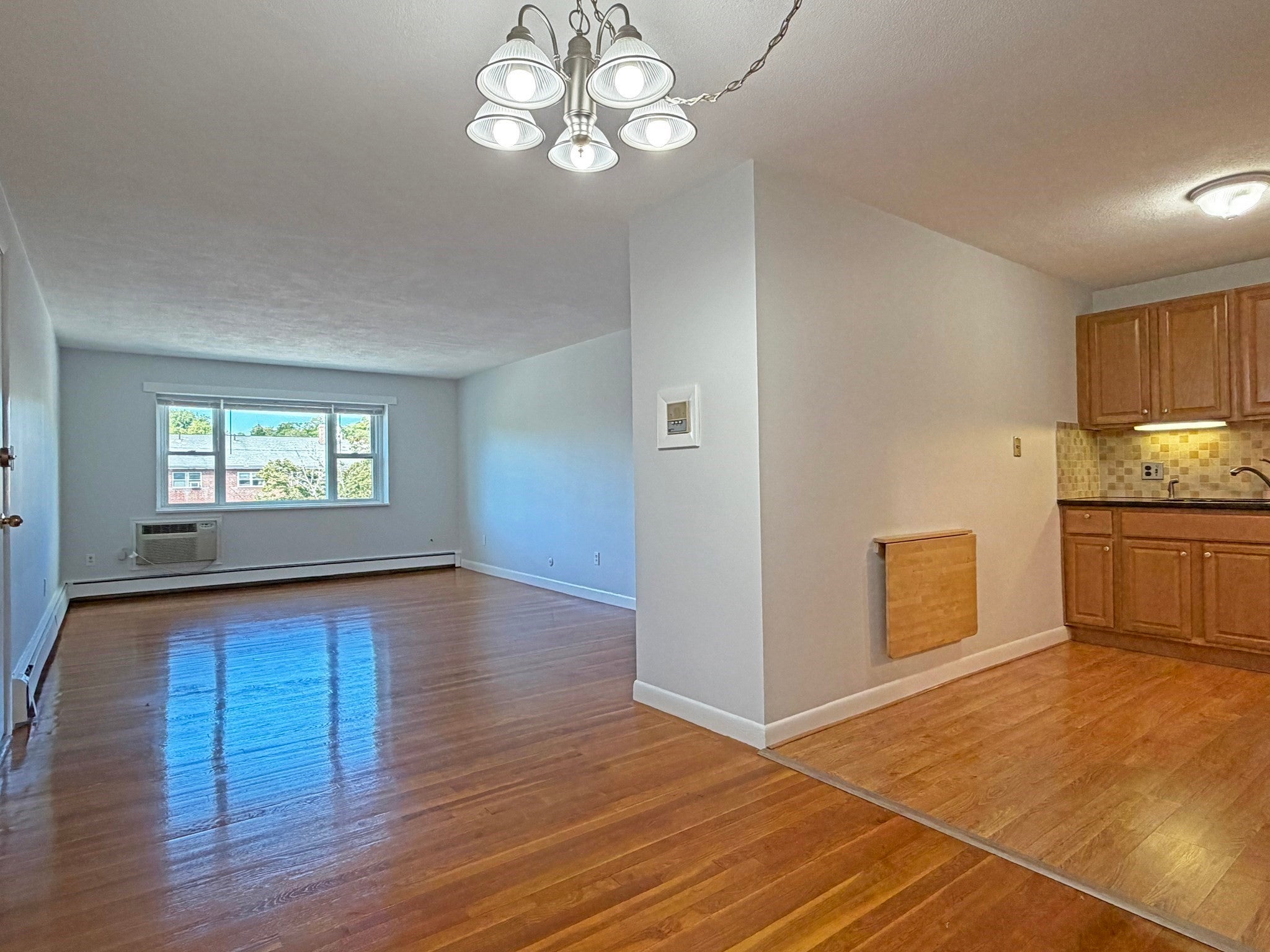 1077 Chestnut St #8, Newton, MA, 1077 Chestnut St #8, Newton, MA Photo #1