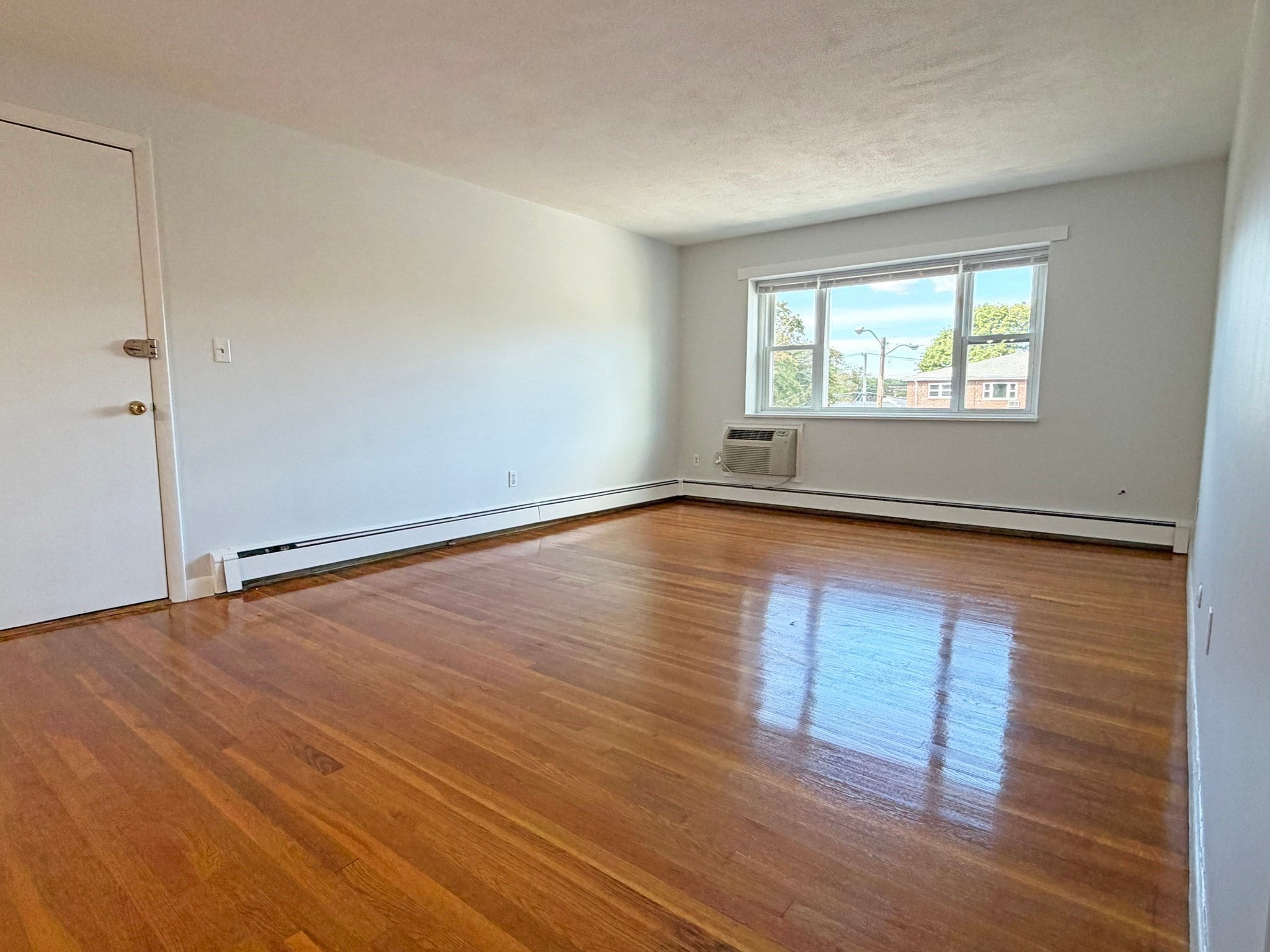 1077 Chestnut St #8, Newton, MA, 1077 Chestnut St #8, Newton, MA Photo #3
