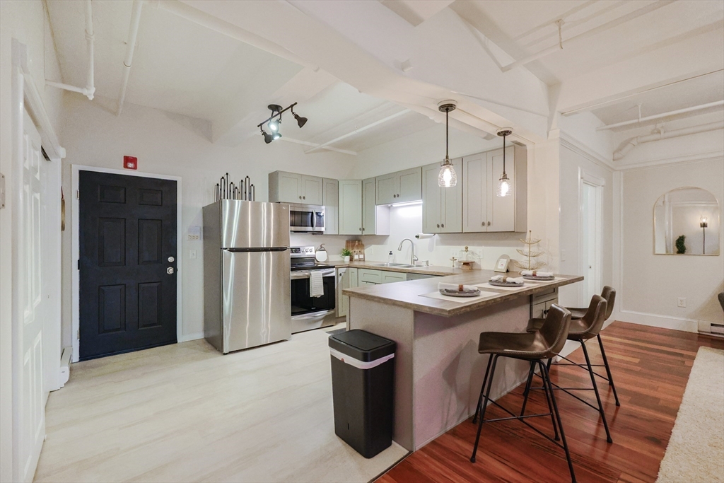 148 Bernon St 19