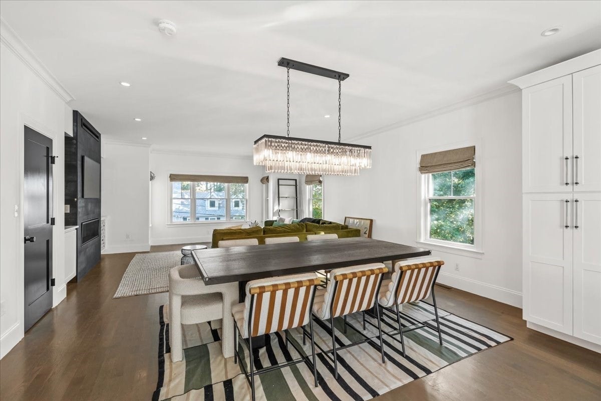 65 Ashland St 2
