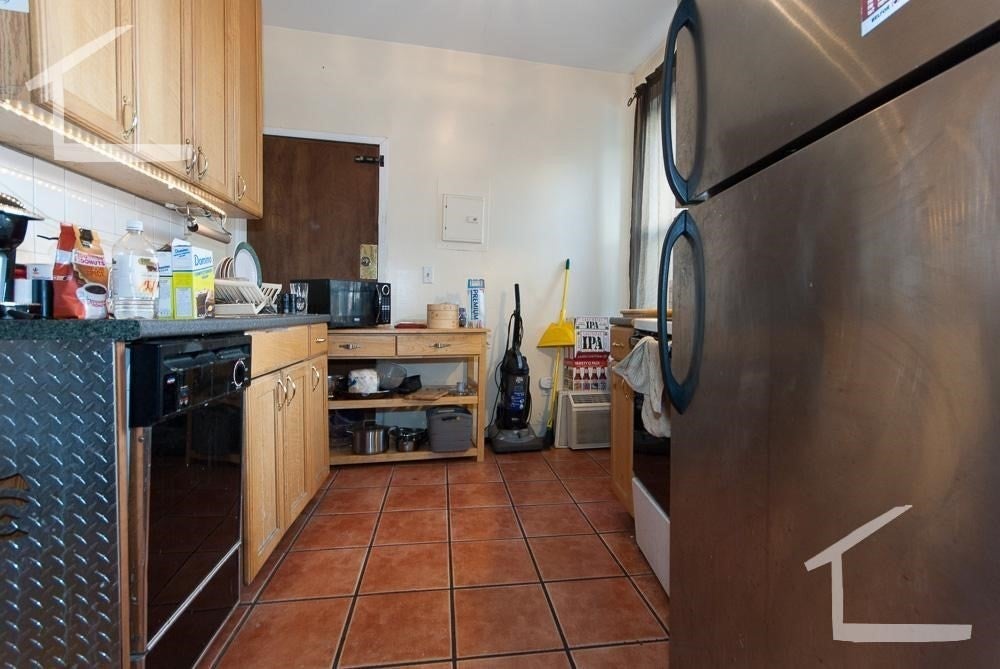 96 Linden St #2, Boston, MA, 96 Linden St #2, Boston, MA Photo #1
