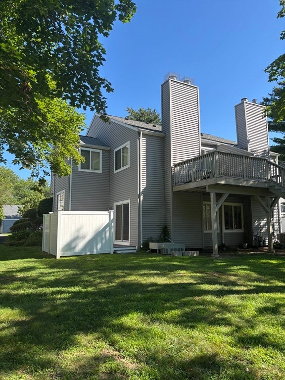 Photo of 5 Autumn Ln, Amherst, MA