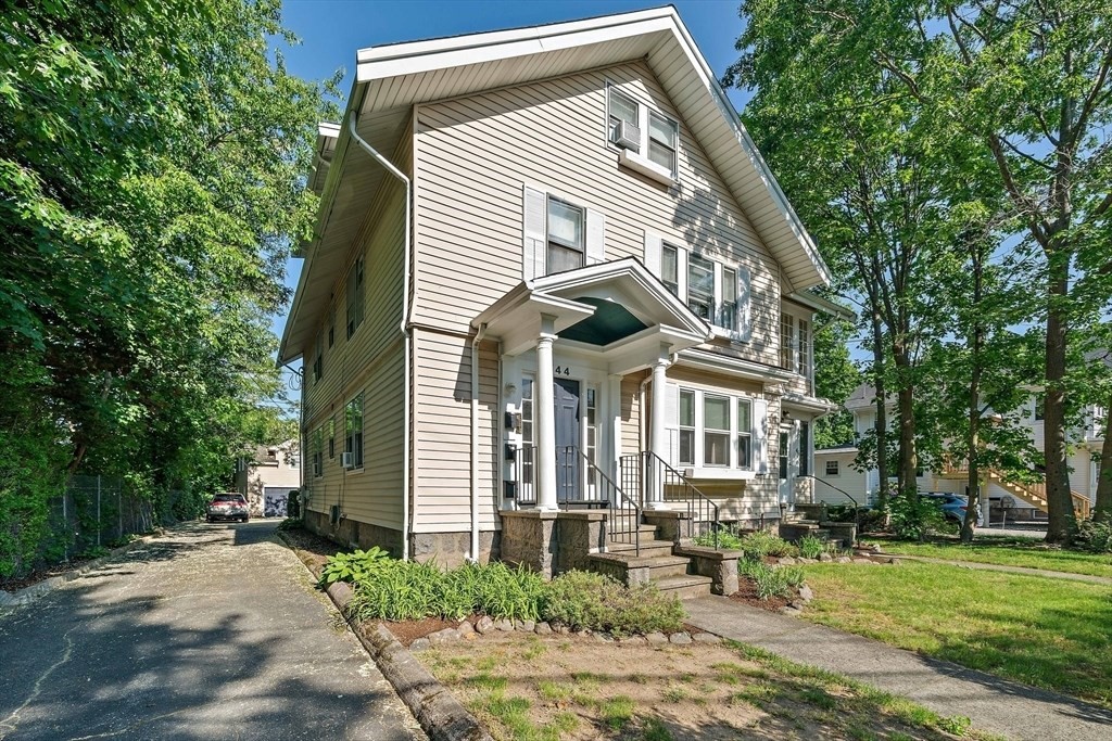 Click for 46 Wyman Rd #2, Braintree, MA slideshow