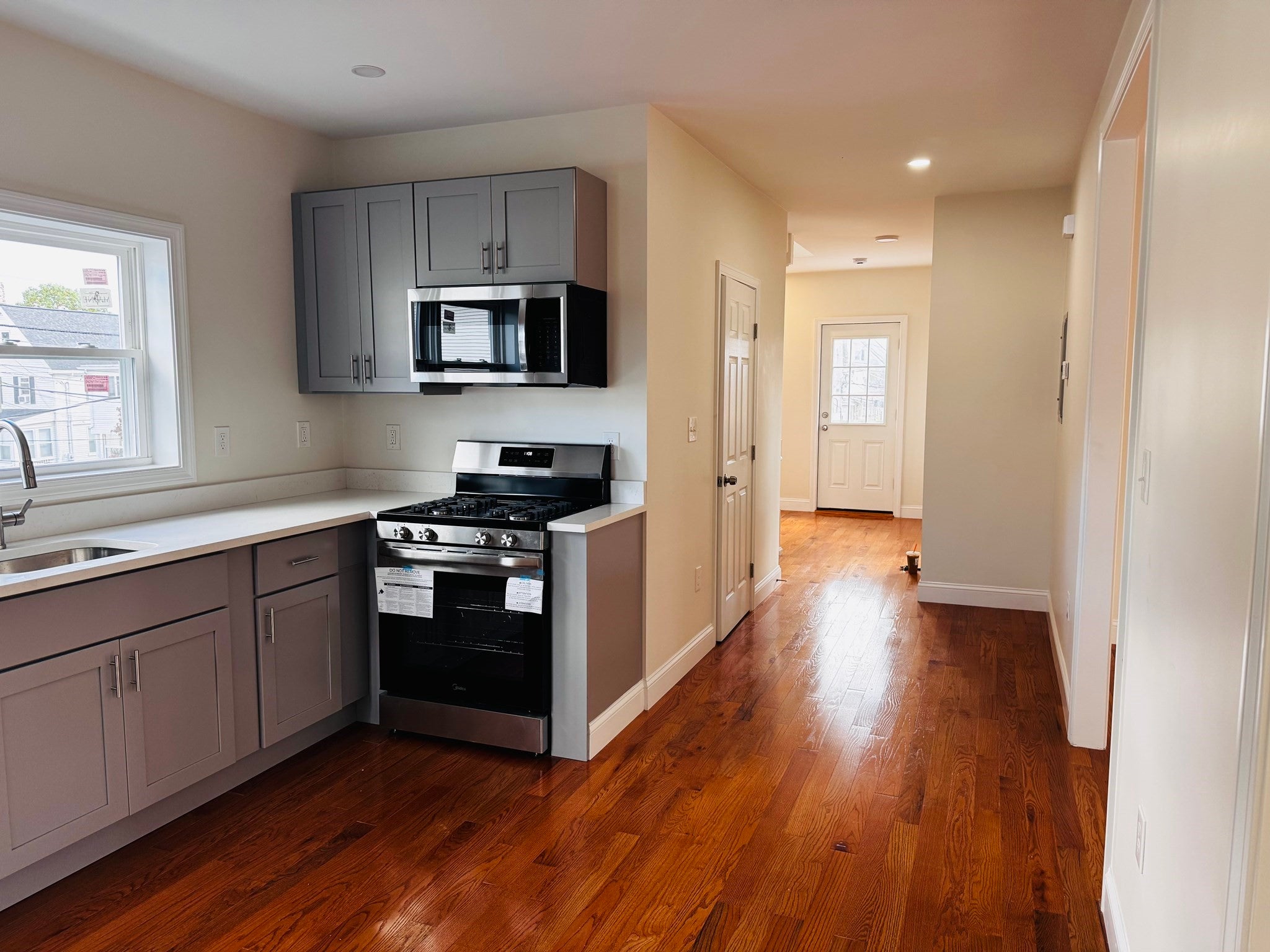 150 Bradford St #2, Everett, MA, 150 Bradford St #2, Everett, MA Photo #4