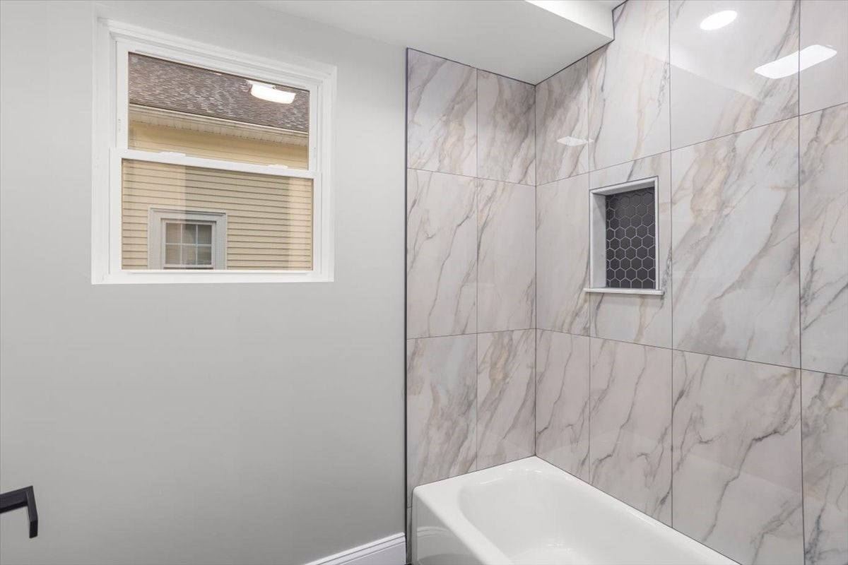 28 Potters Ave, Providence, RI Photo #13