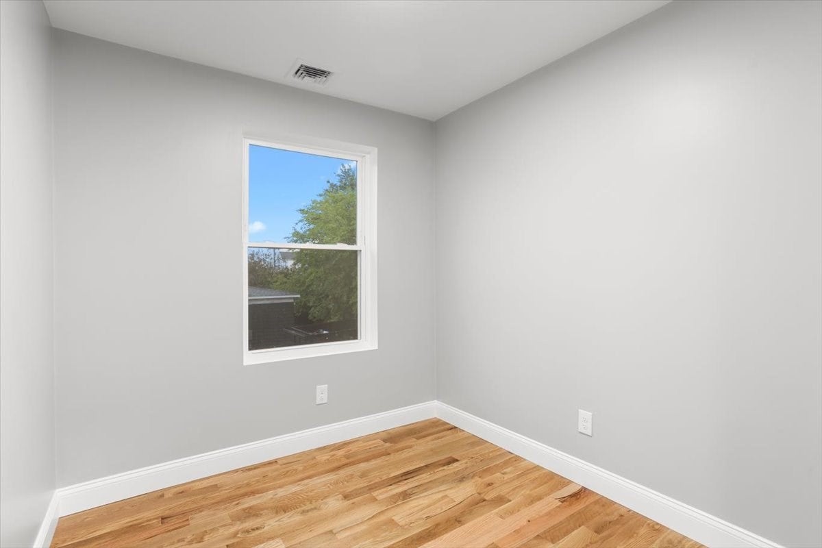 28 Potters Ave, Providence, RI Photo #39